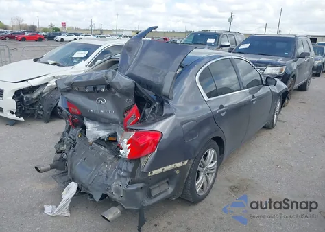 2015 Infiniti Q40 из США, поврежденный, VIN JN1CV6AP3FM500607